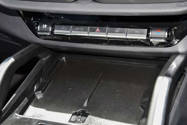 2025 LDV D90 Executive SV9A