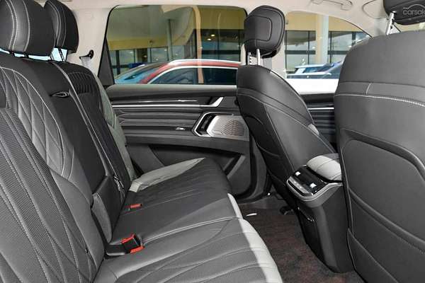 2025 LDV D90 Executive SV9A