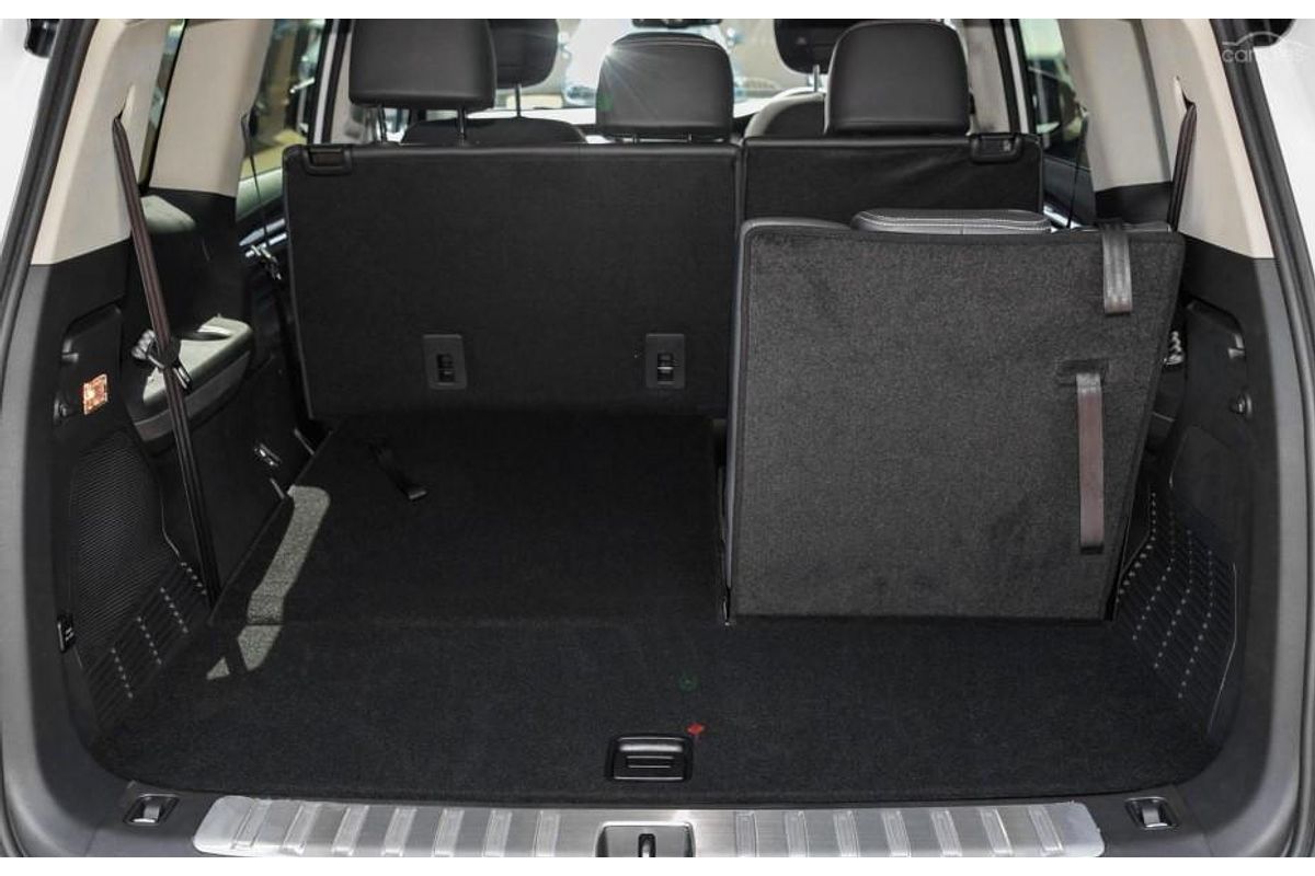 2025 LDV D90 Executive SV9A