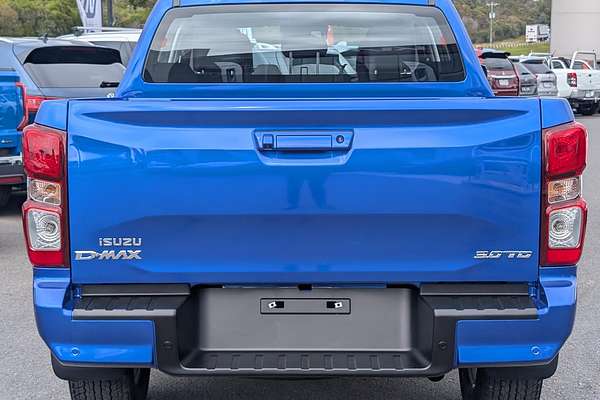 2025 Isuzu D-MAX LS-M 4X4