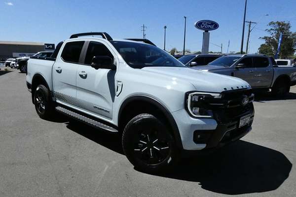 2025 Ford Ranger PHEV Stormtrak 4X4 2.3L