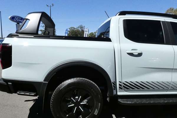 2025 Ford Ranger PHEV Stormtrak 4X4 2.3L