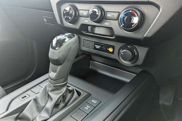 2025 Isuzu D-MAX LS-M 4X4