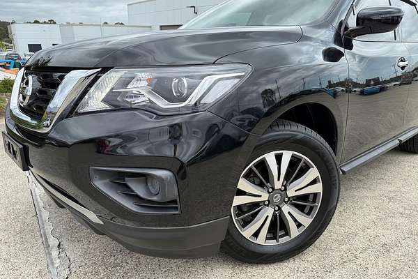 2017 Nissan Pathfinder ST R52 Series II