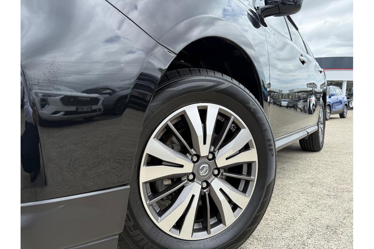 2017 Nissan Pathfinder ST R52 Series II