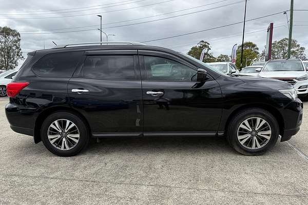 2017 Nissan Pathfinder ST R52 Series II