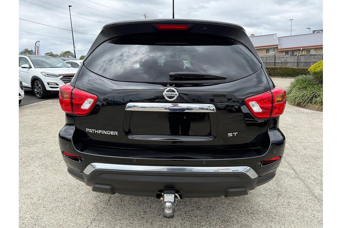 2017 Nissan Pathfinder ST R52 Series II