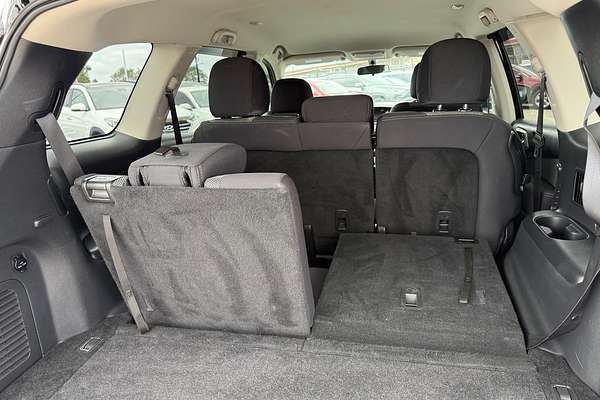 2017 Nissan Pathfinder ST R52 Series II