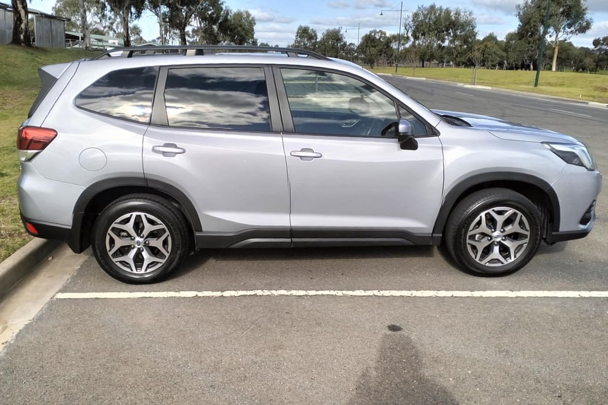 2023 Subaru Forester 2.5i S5