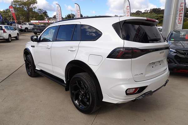 2025 Isuzu MU-X X-TERRAIN