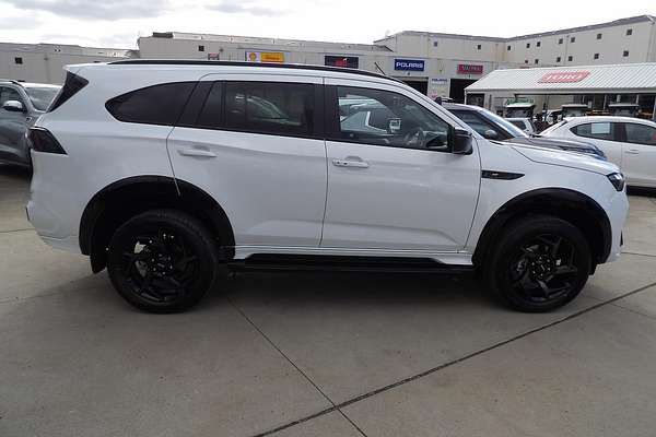 2025 Isuzu MU-X X-TERRAIN
