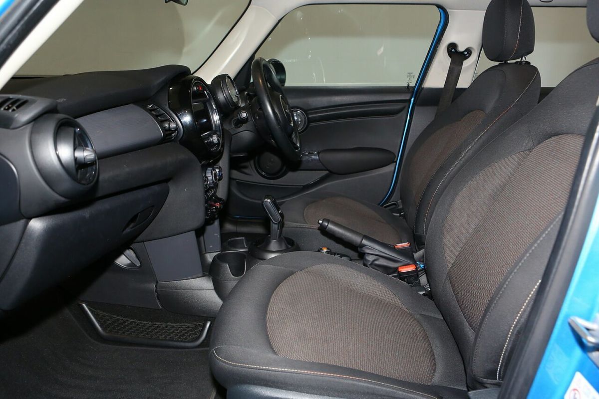 2018 MINI Hatch Cooper F55