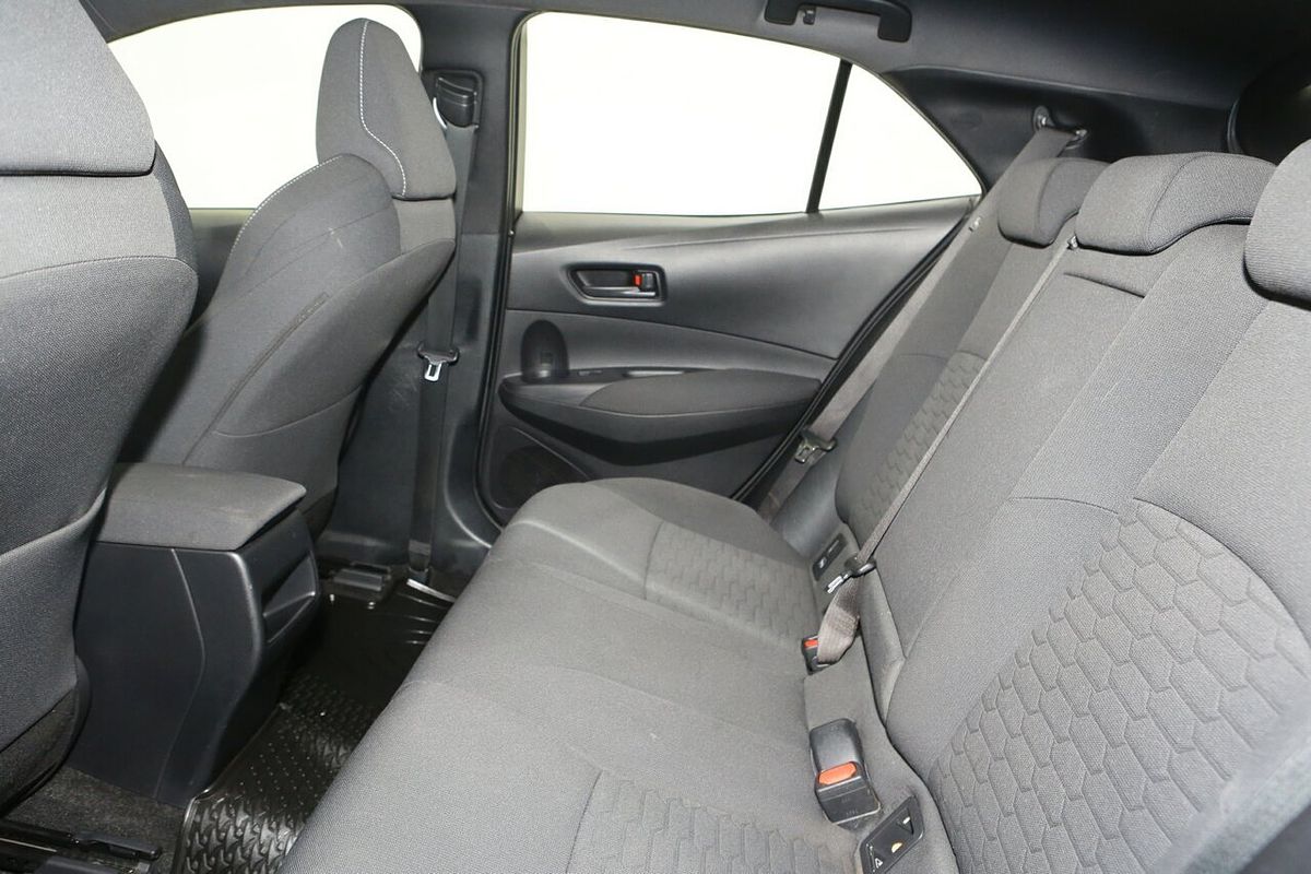 2018 Toyota Corolla Ascent Sport ZRE182R