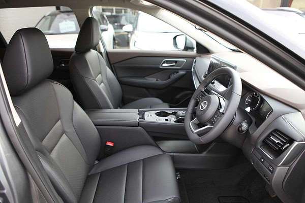 2025 Nissan X-TRAIL ST-L T33