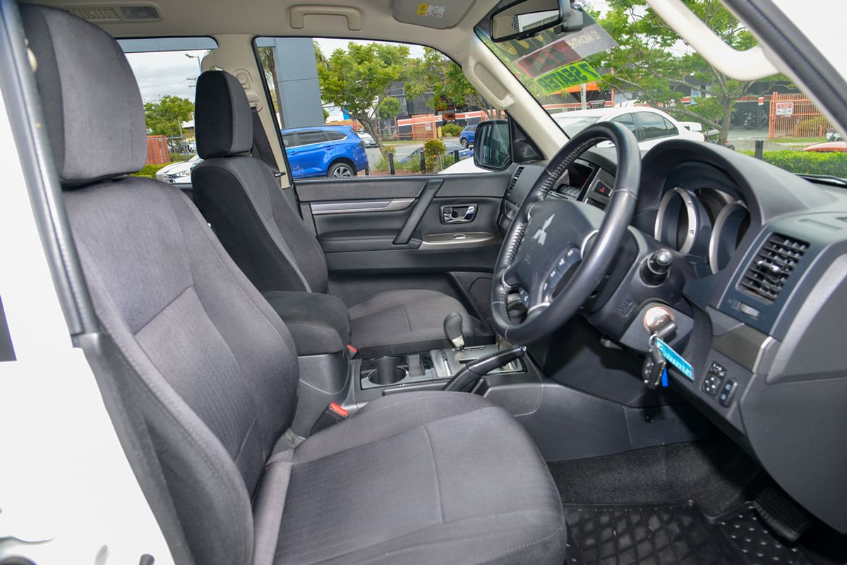 2019 Mitsubishi Pajero GLX NX