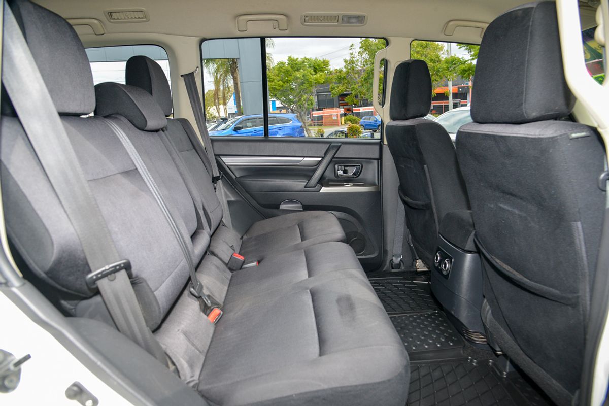 2019 Mitsubishi Pajero GLX NX