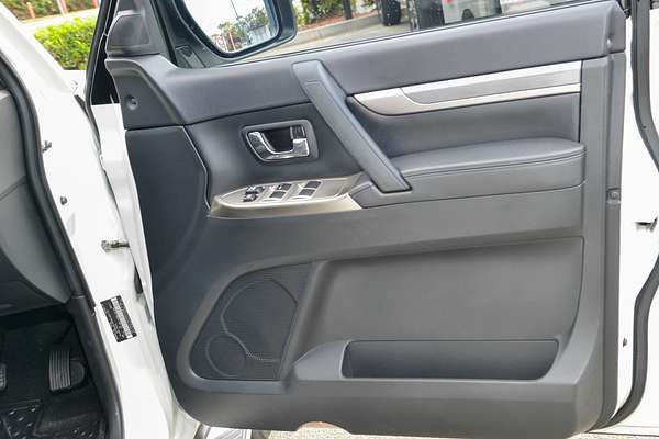 2019 Mitsubishi Pajero GLX NX