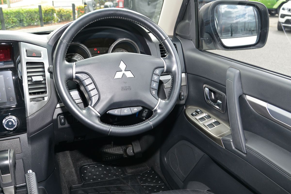 2019 Mitsubishi Pajero GLX NX