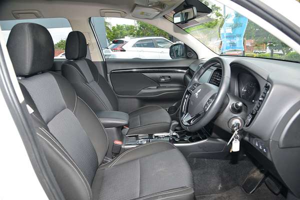 2021 Mitsubishi Outlander ES ZM