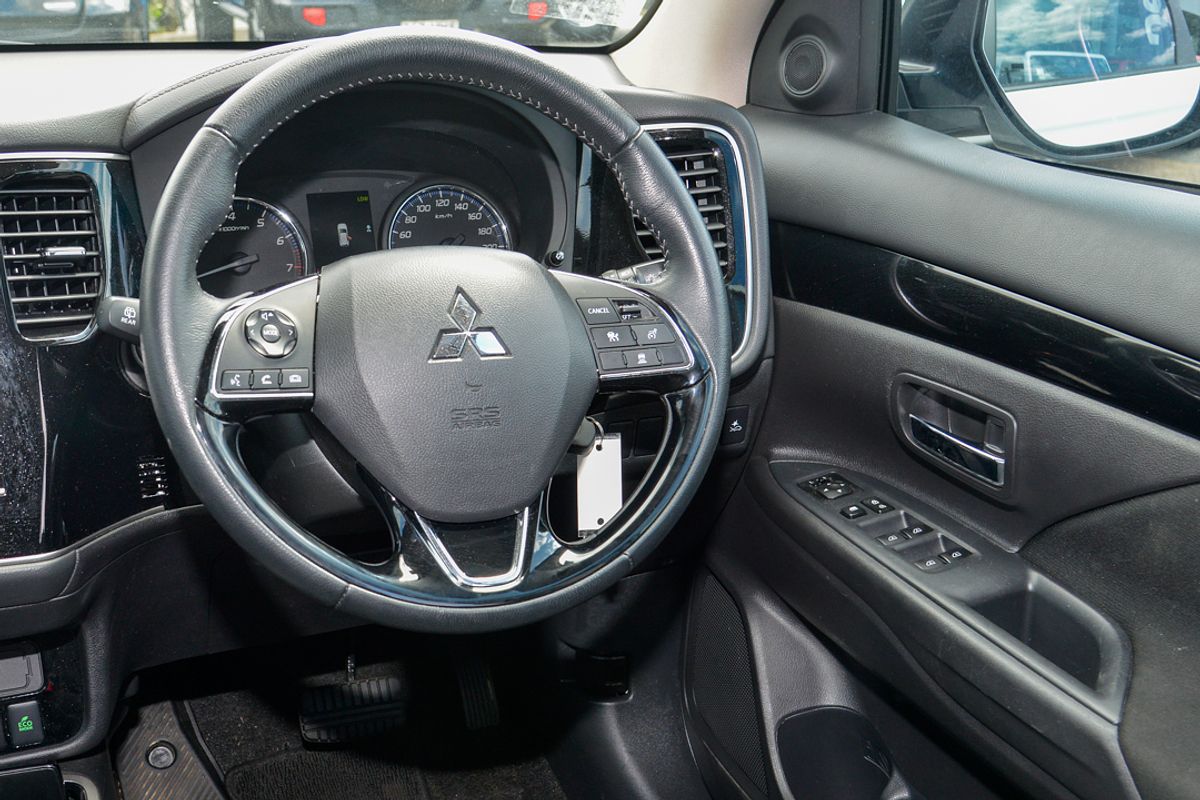 2021 Mitsubishi Outlander ES ZM