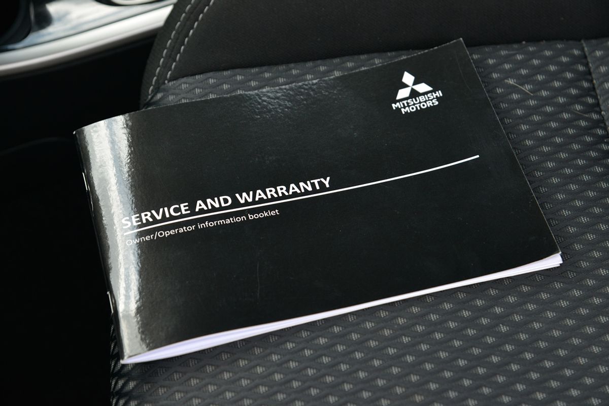 2021 Mitsubishi Outlander ES ZM