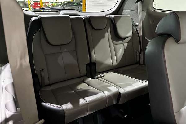 2018 Kia Carnival Platinum YP