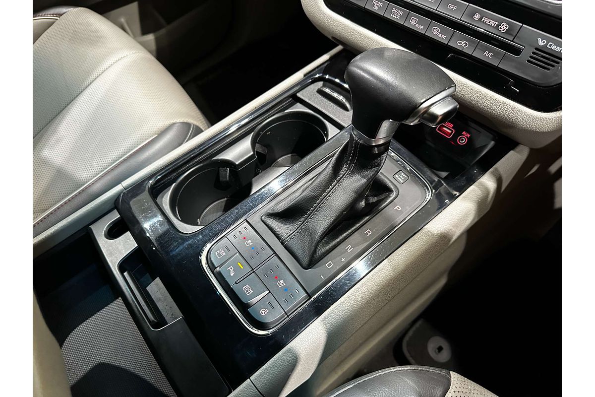 2018 Kia Carnival Platinum YP