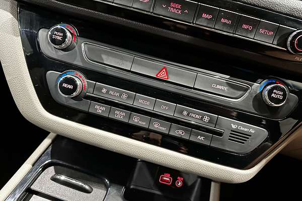 2018 Kia Carnival Platinum YP