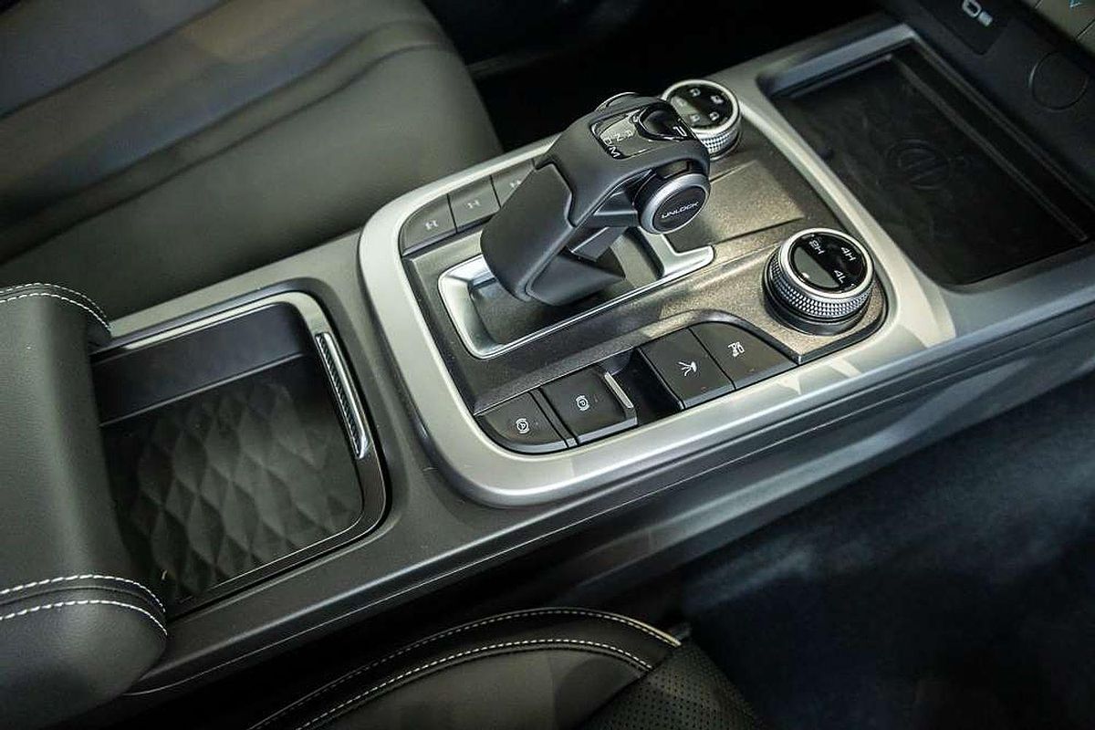 2025 GWM Tank 300 Ultra P01