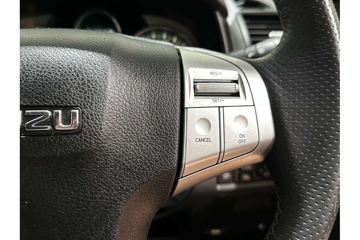 2021 Isuzu MU-X LS-T