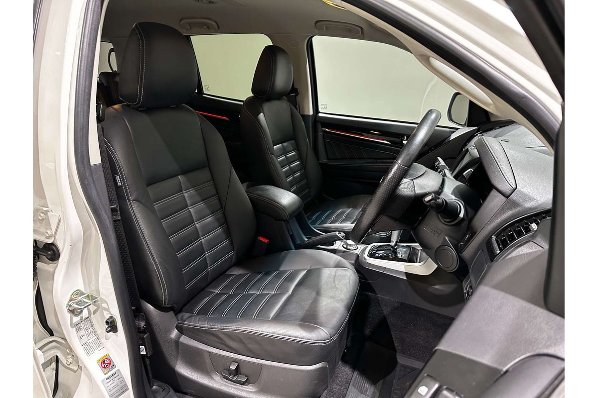 2021 Isuzu MU-X LS-T