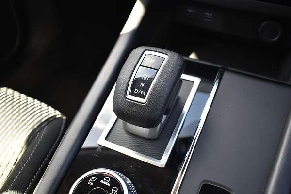 2024 Mitsubishi Outlander ES ZM