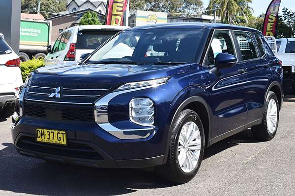 2024 Mitsubishi Outlander ES ZM