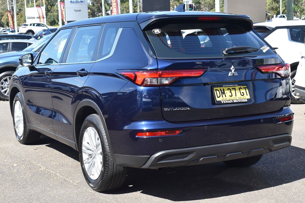 2024 Mitsubishi Outlander ES ZM
