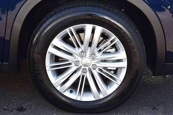 2024 Mitsubishi Outlander ES ZM