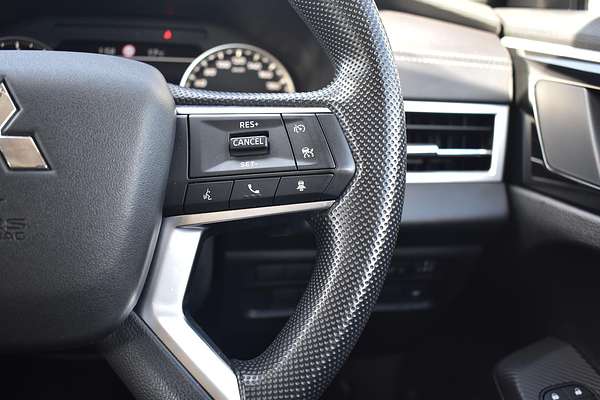 2024 Mitsubishi Outlander ES ZM
