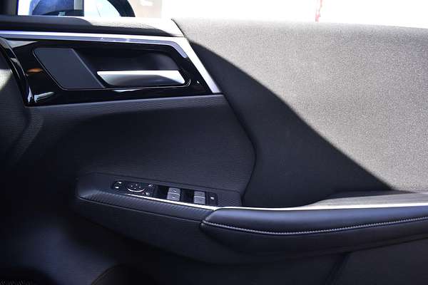 2024 Mitsubishi Outlander ES ZM