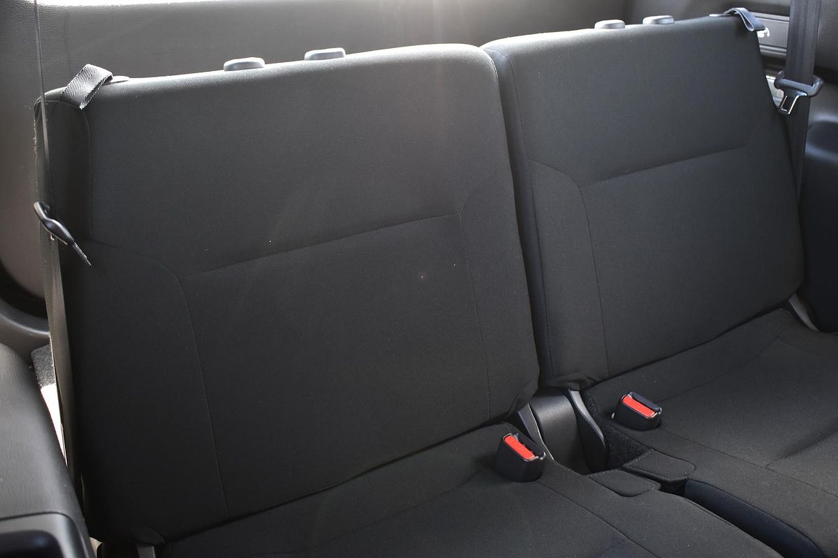 2024 Mitsubishi Outlander ES ZM