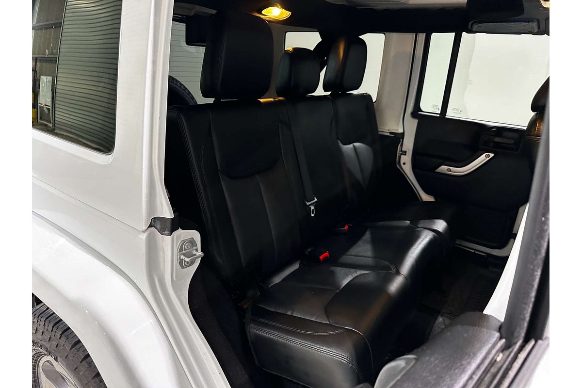 2018 Jeep Wrangler Unlimited Overland JK