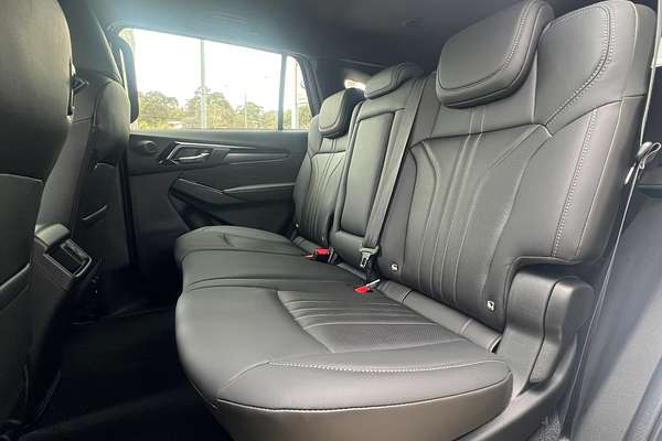 2025 Isuzu MU-X LS-T