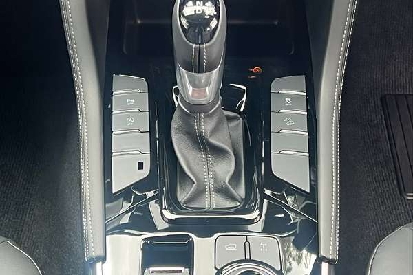 2025 Isuzu MU-X LS-T