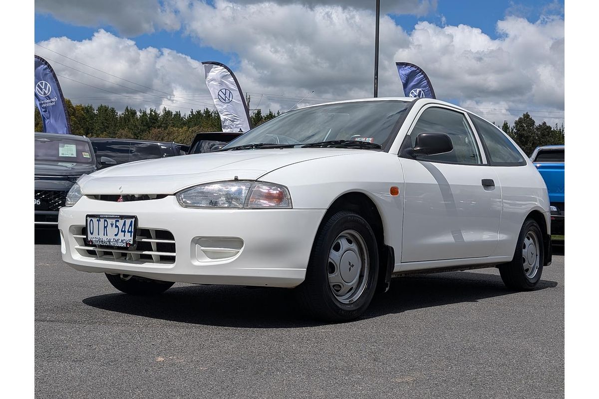 1998 Mitsubishi Mirage CE
