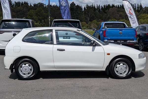 1998 Mitsubishi Mirage CE
