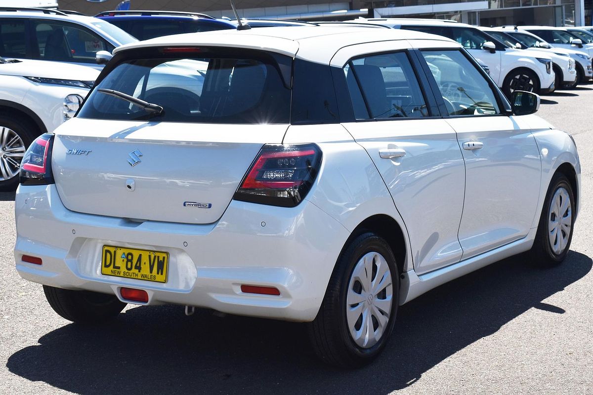 2024 Suzuki Swift Hybrid UZ