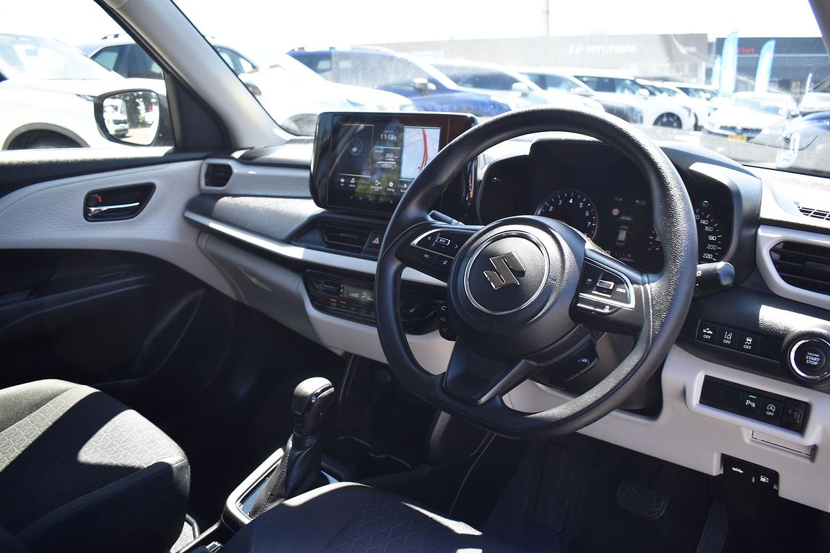 2024 Suzuki Swift Hybrid UZ