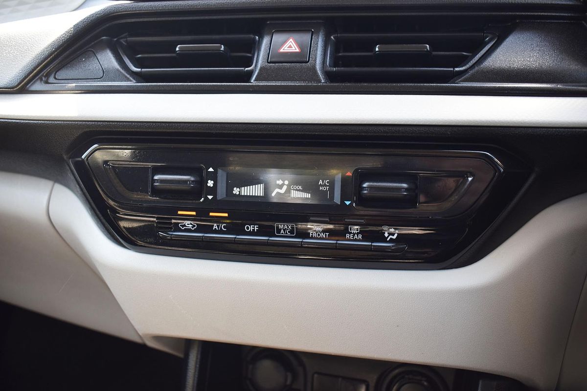 2024 Suzuki Swift Hybrid UZ