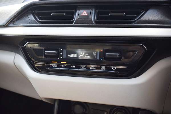 2024 Suzuki Swift Hybrid UZ