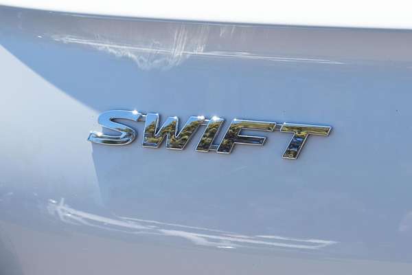 2024 Suzuki Swift Hybrid UZ