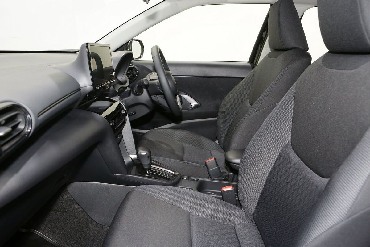2025 Toyota Yaris Cross GX MXPJ10R