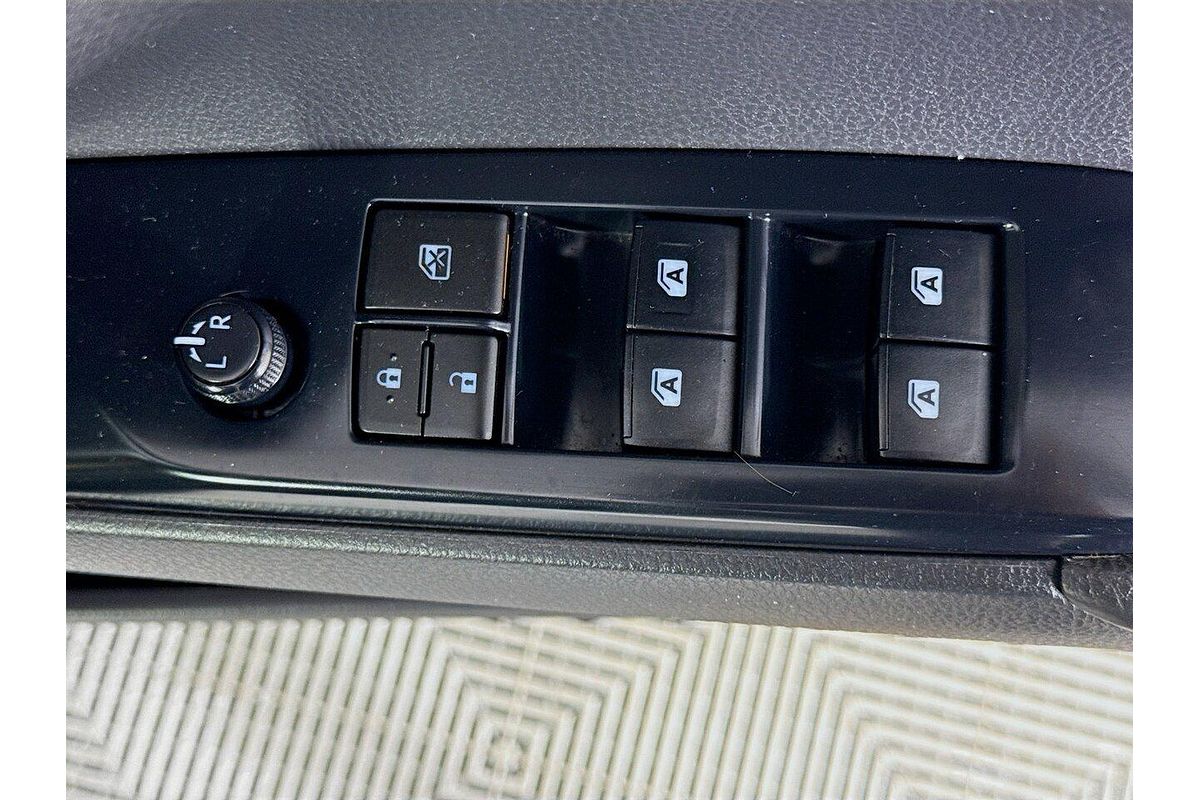 2019 Toyota Camry Ascent ASV70R